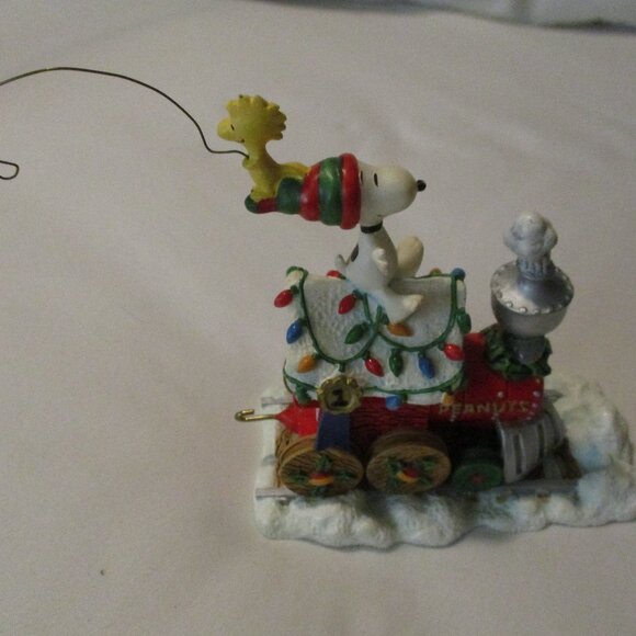 Peanuts The Danbury Mint Peanuts Christmas Train - Picture 9 of 11